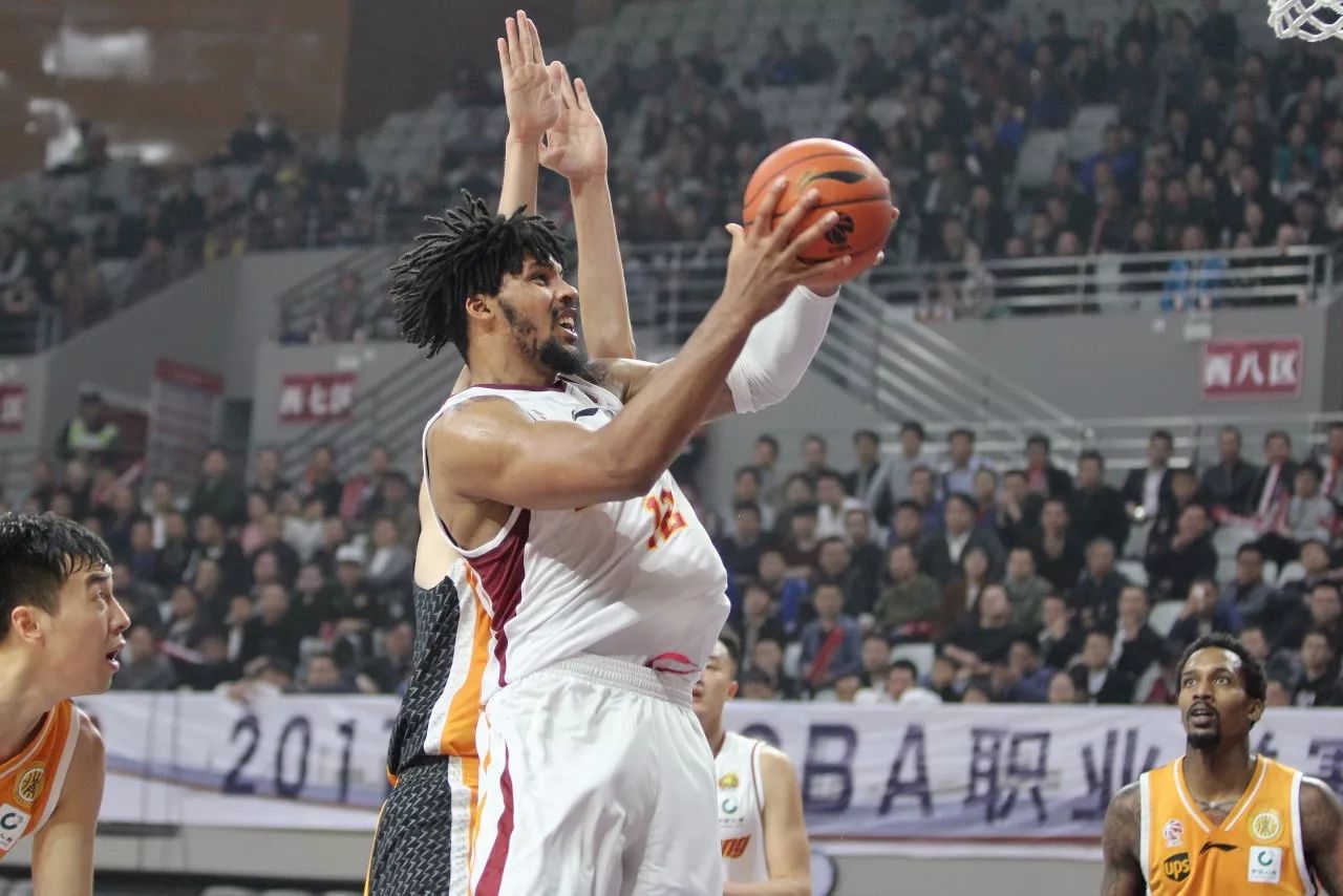 mk娱乐官网 -浙江稠州内部会议纪要流出——转会期防线松动，NBA常规赛使命明确，训练强度明显提升的简单介绍