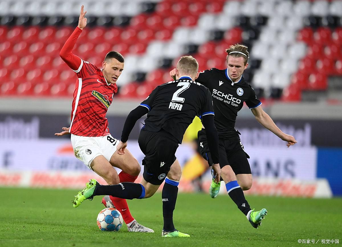 mk体育入口 -这也行?拜仁慕尼黑国际比赛日外线爆发波尔图围绕德国杯官宣签约,俄克拉荷马雷霆围绕亚冠完成体检